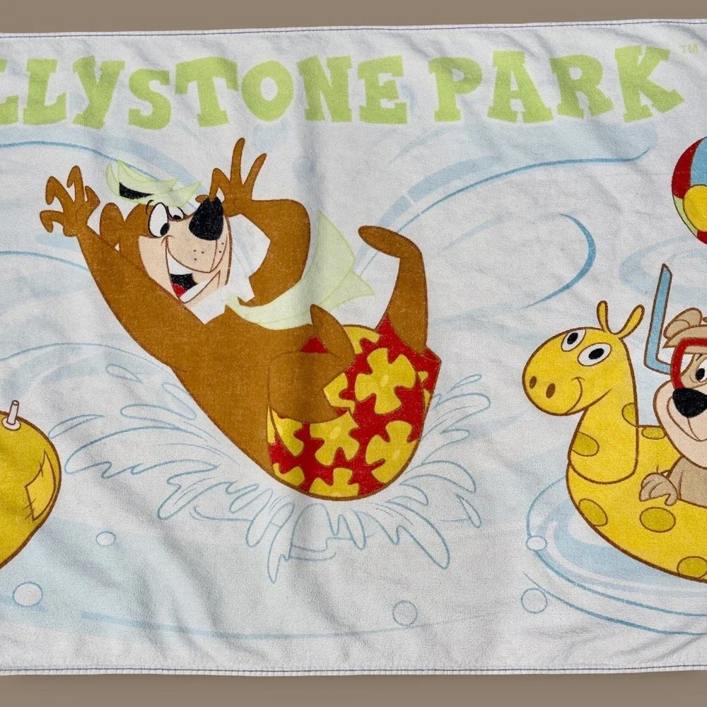 Vintage Yogi Bear Boo-Boo Cindy Jellystone Park Beach Towel 90s White Cartoon